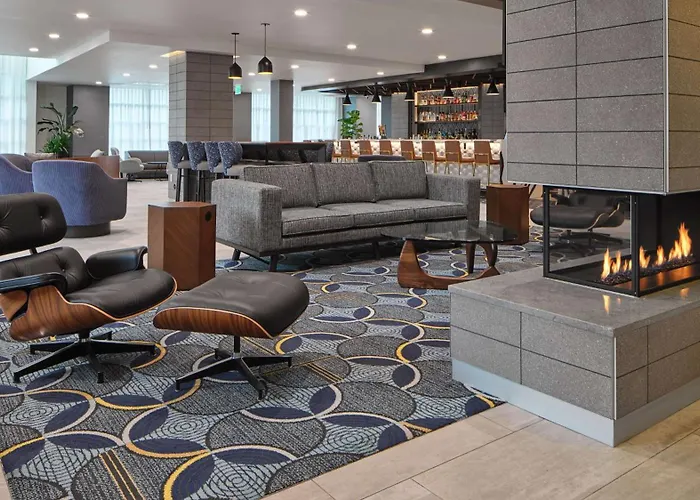 River\'S Edge Hotel Portland, Tapestry Collection By Hilton